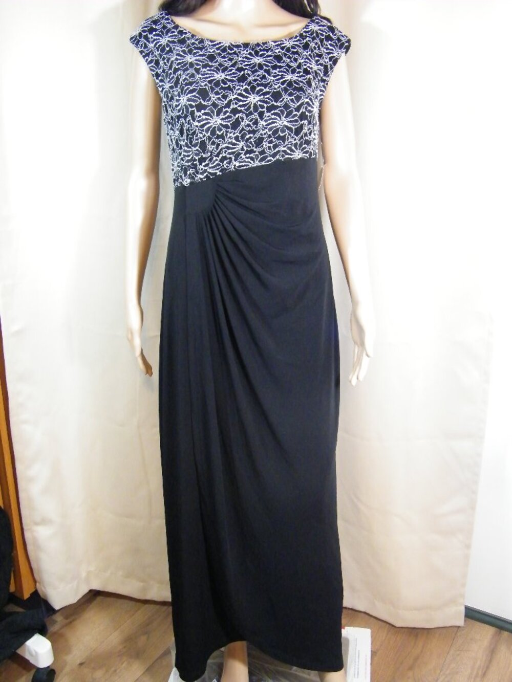 Formal Gown NWT Sz. 10 connected apparel Black w/ black & white flower design